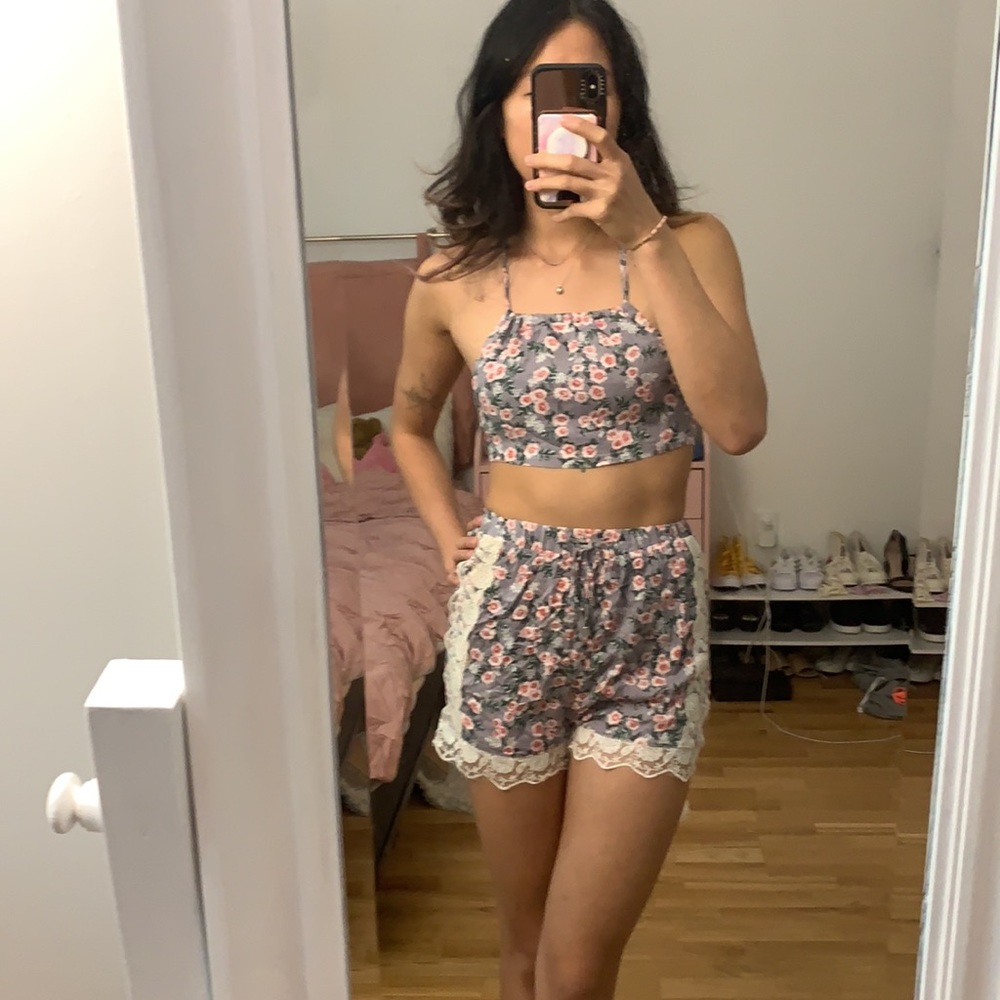 LF lilac floral crop top shorts set with lace overlay